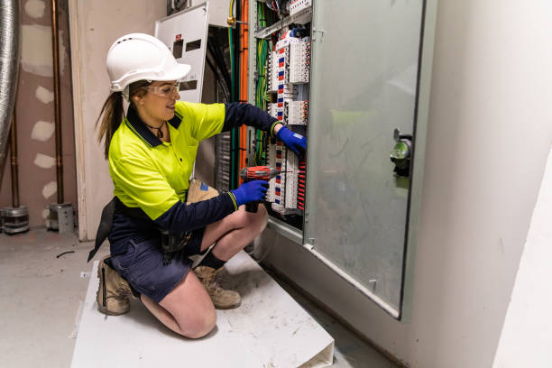 Best Affordable Emergency Electrician  in Peculiar, MO